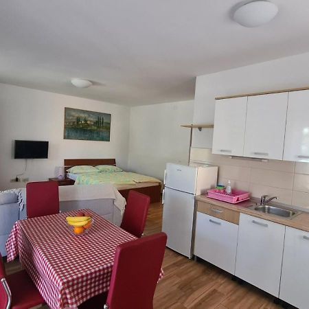 Apartments Ivanovski راب المظهر الخارجي الصورة