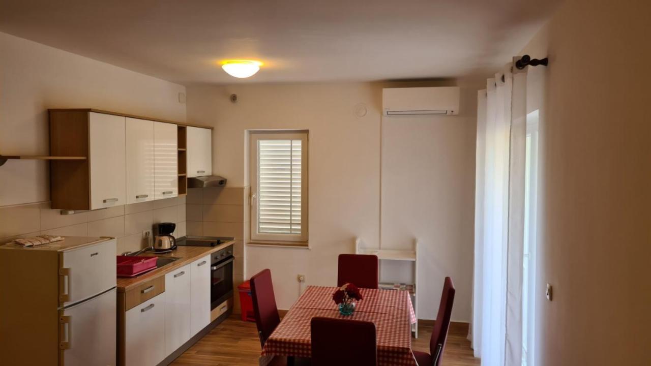 Apartments Ivanovski راب المظهر الخارجي الصورة