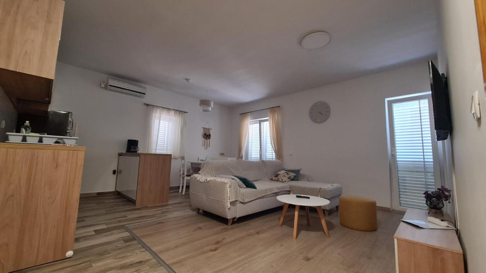 Apartments Ivanovski راب المظهر الخارجي الصورة