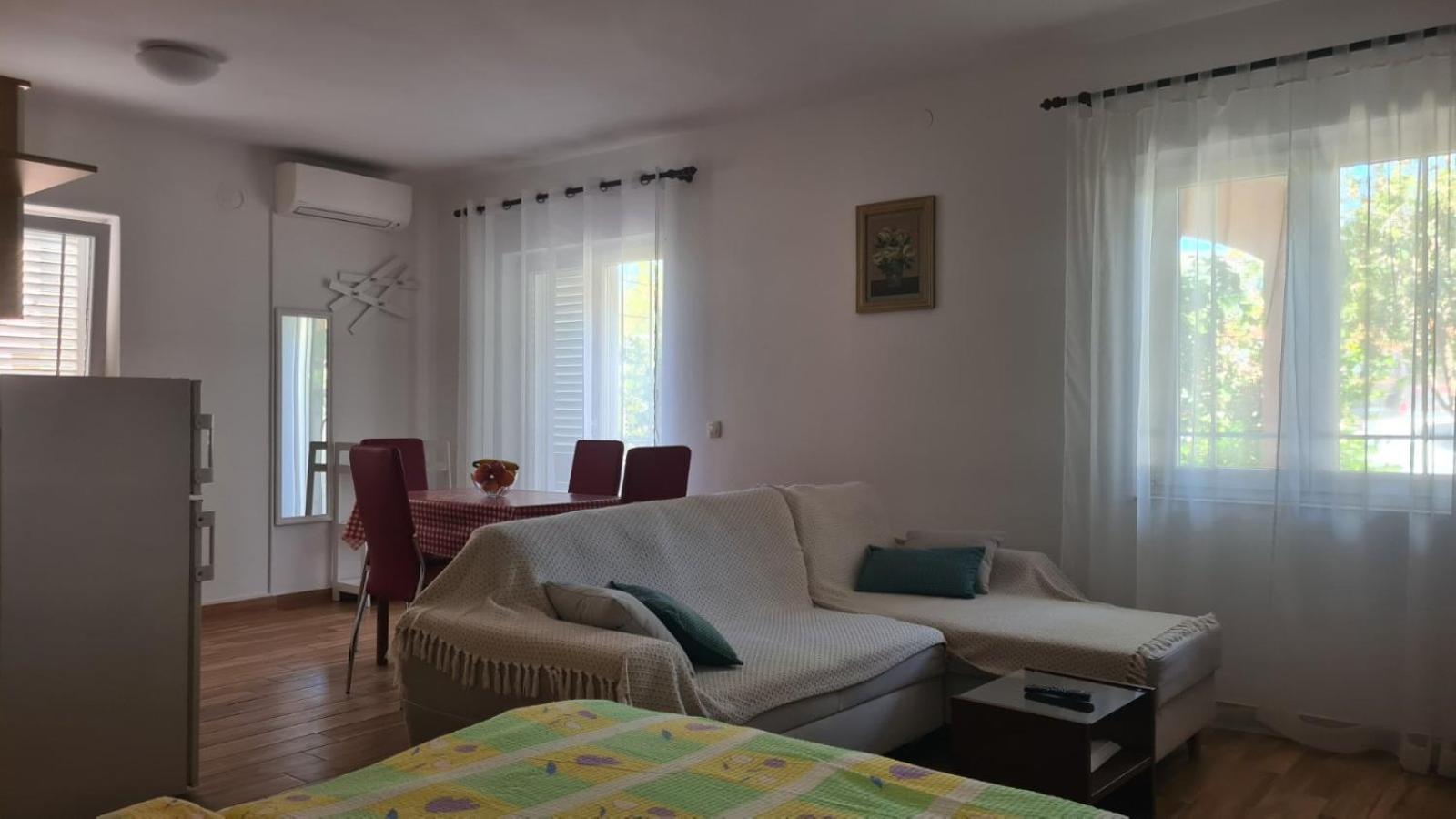 Apartments Ivanovski راب المظهر الخارجي الصورة